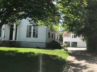 224 Armington St APT 2, Cranston, RI 02905