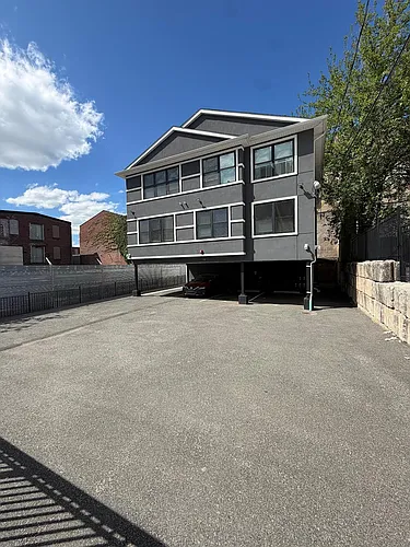 79 Warren St Photo 1