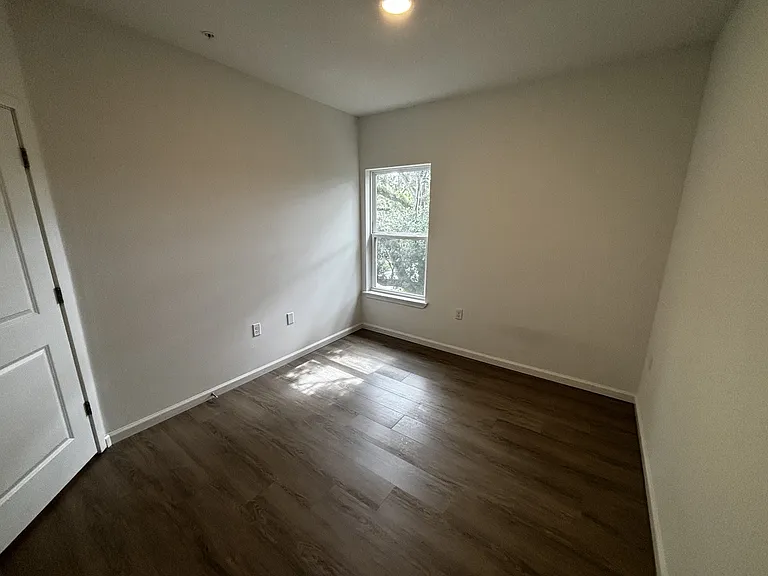 1209 Southstation Pl — Photo 13
