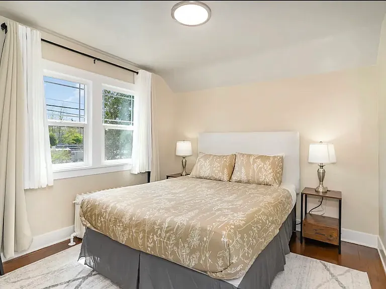 5002 Green Lake Way N #A — Photo 15