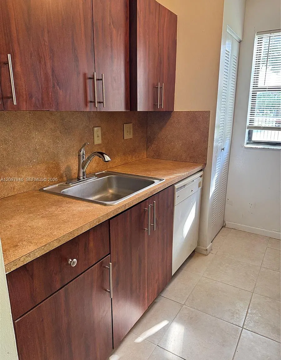 Villa Bellini Condo — Photo 1