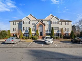 3771 Holmes Creek Pl UNIT 104, Winston Salem, NC 27127