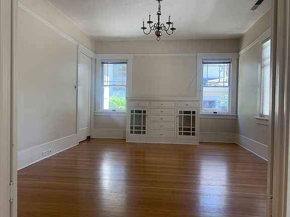3rd image of 141 Cowper St