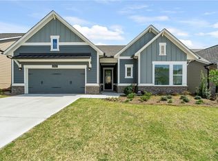 6963 Scenic Overlook Trce, Flowery Branch, GA 30542