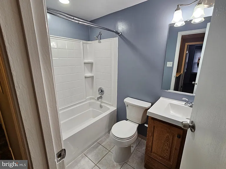 8619 Hayshed Ln — Photo 16