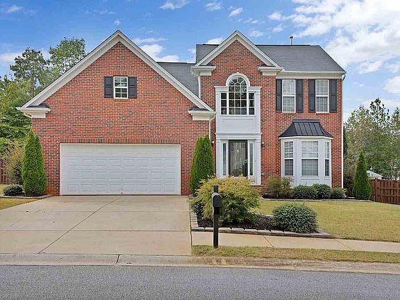 2nd image of 22 Meadow Rose Dr