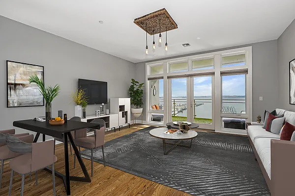 Rented by R New York | media 18