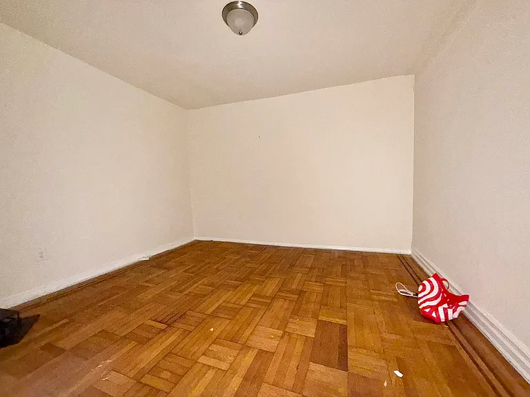 146 E 18th St #6J — Photo 11