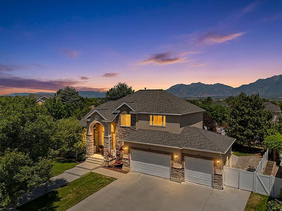 1st image of 11309 S Green Grass Ct
