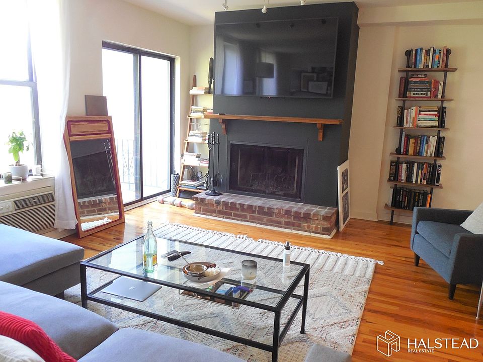 1st image of 119 Wyckoff St APT 3