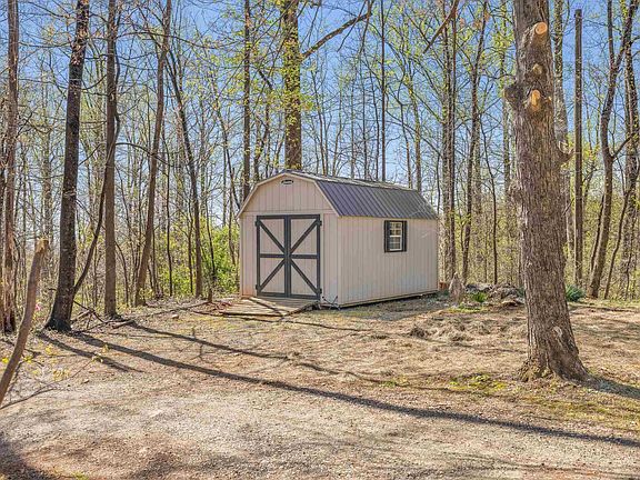 33rd image of 1112 Red Bird Dr