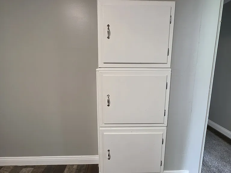 Cute little pantry space.