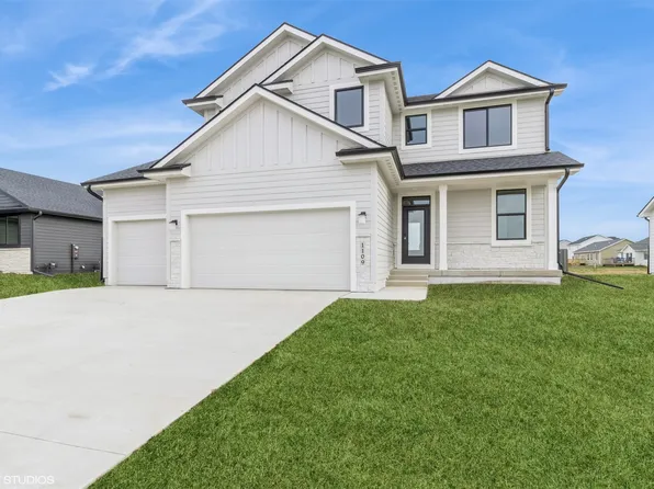 1109 Mulberry Dr NW, Bondurant, IA 50035