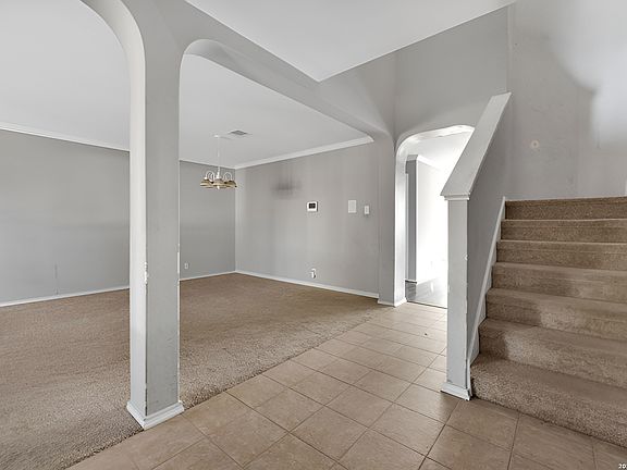 4th image of 9427 Anderson Way