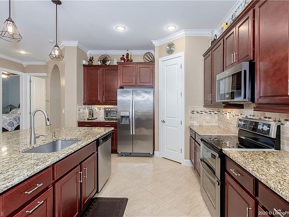5th image of 10511 Severino Ln