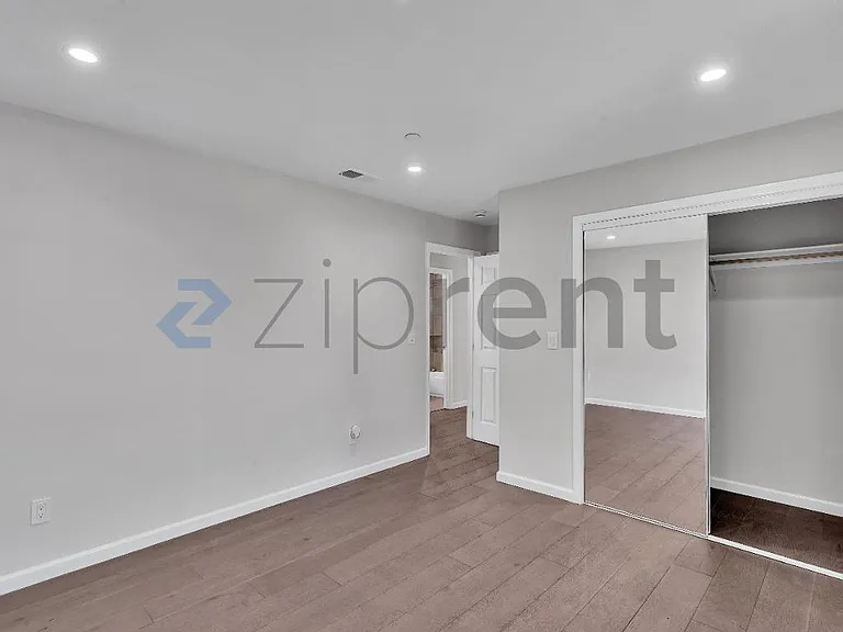 2273 E 23rd St #2273 — Photo 17