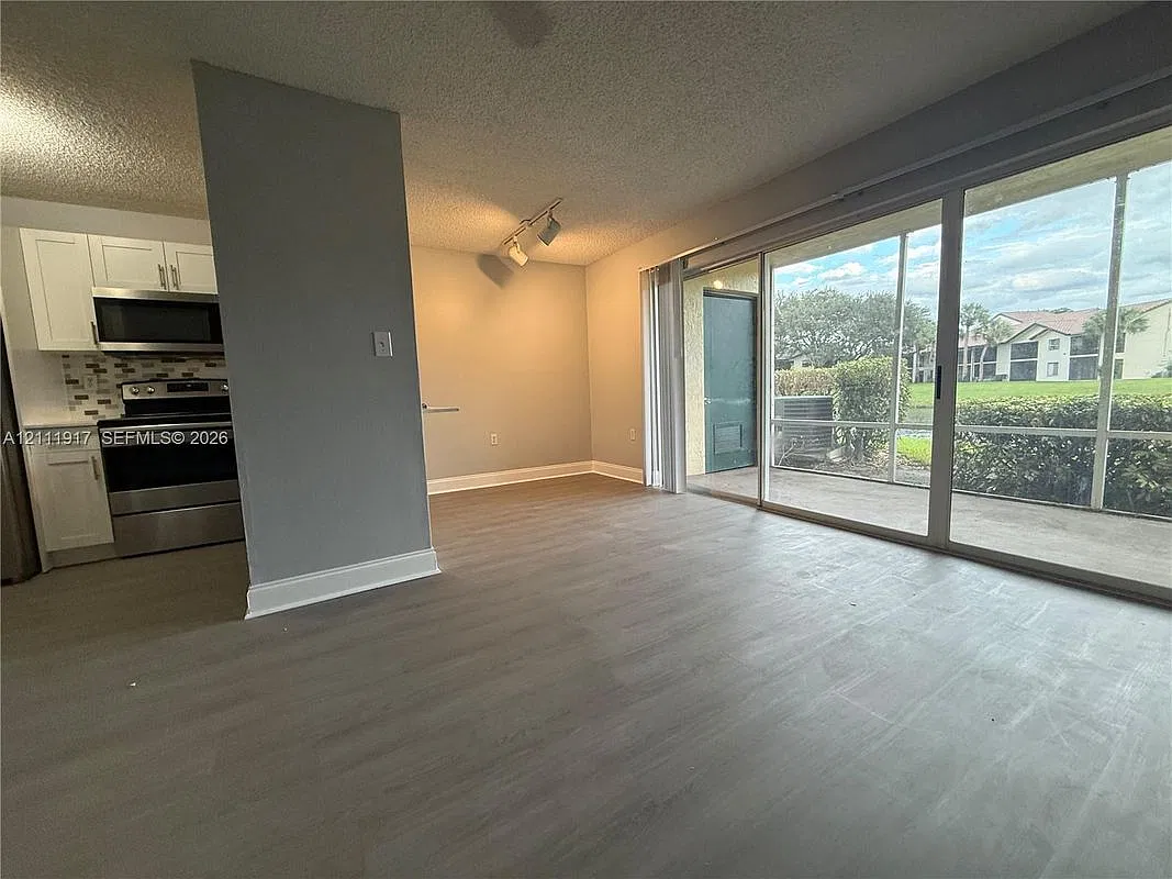 1 bed, 1.0 bath, 750 sqft, $1,700 — Photo 4