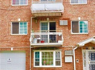 8713 164th Street, Jamaica Hills, NY 11432