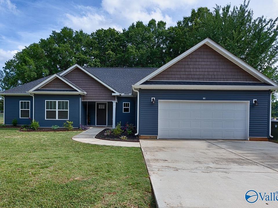 1st image of 118 Callaway Ln