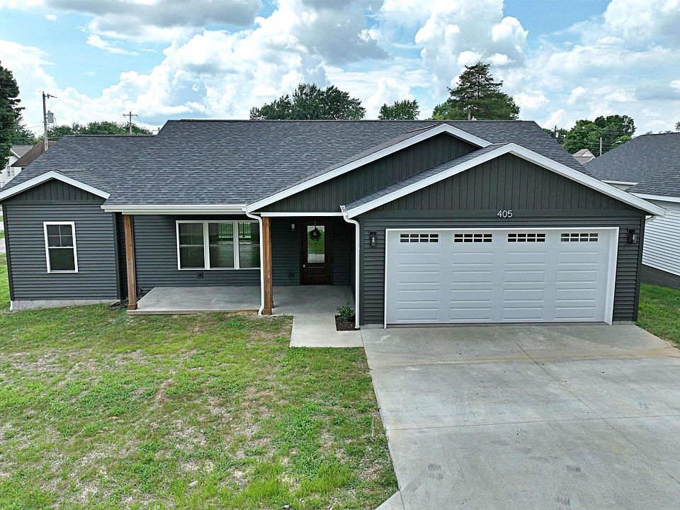 1st image of 405 SE 12th St