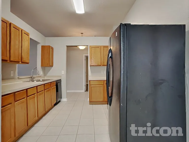 12329 Cedarfield Dr — Photo 6
