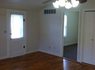 107 E 6th St, Ellis, KS 67637