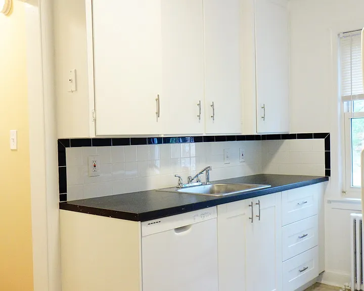 8210 Greenwood Ave — Photo 20