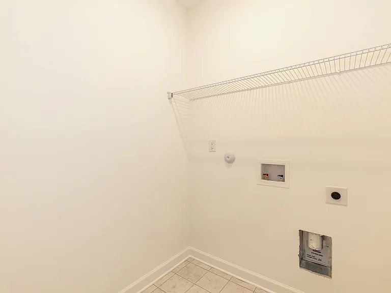 426 N Allen Rd — Photo 9