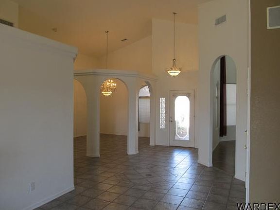 5th image of 1133 Crystal Point Cir