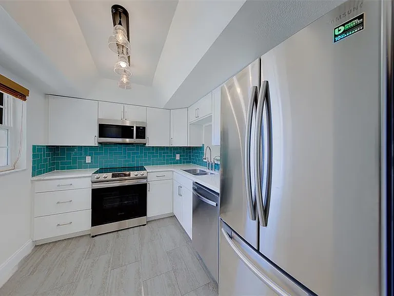 10215 Regal Dr #4 — Photo 9