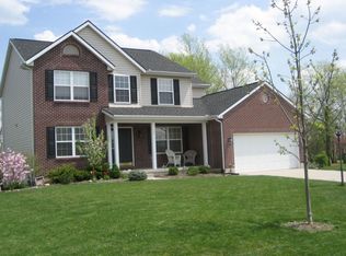 383 Greystone Dr, Centerville, OH 45458