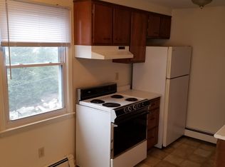 25 Clinton St, Valhalla, NY 10595