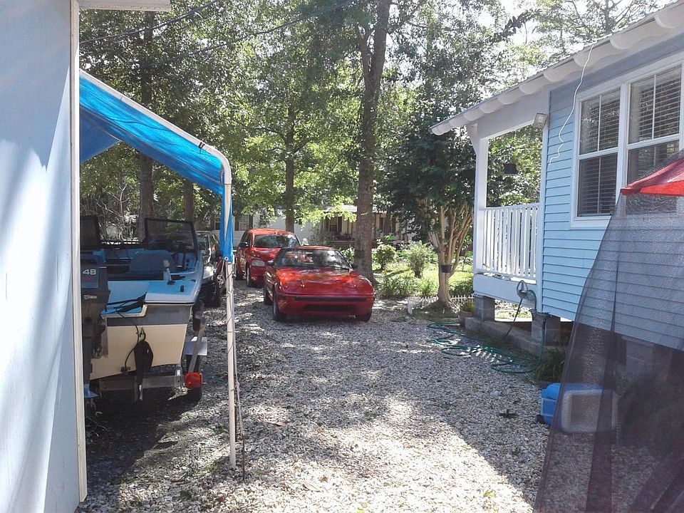 1st image of 28454 Wildwood St