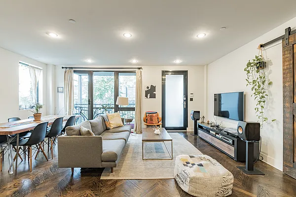 Rented by MyPropertyMan LLC | media 7