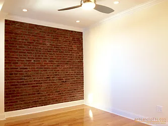 Rented by aptsandlofts.com