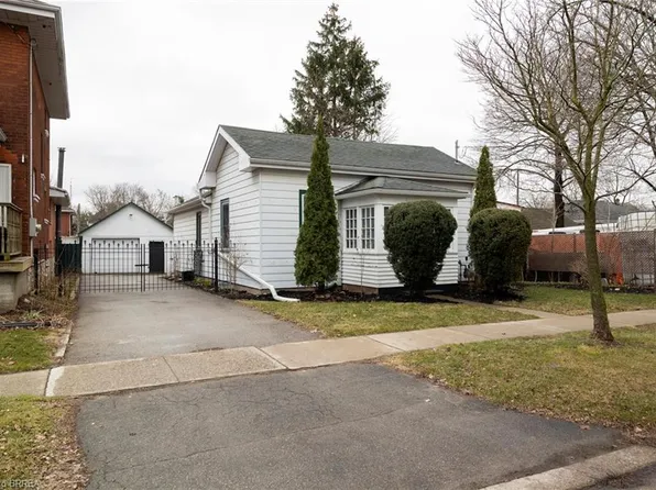 205 Chatham St, Brantford, ON N3S 4G9