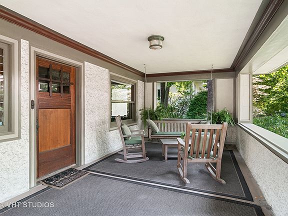 4th image of 540 Linden Ave