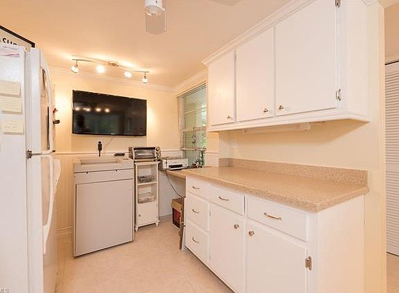 3rd image of 1083 Forest Lakes Dr APT 209