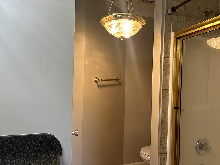 110 Fox Haven Ln — Photo 5