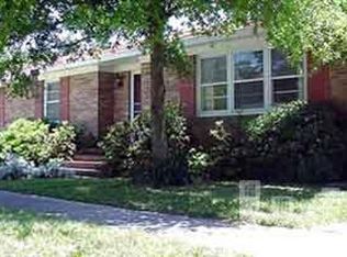 304 S 3rd St, Carolina Beach, NC 28428