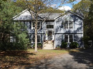 11 Pamela Dr, Ridge, NY 11961