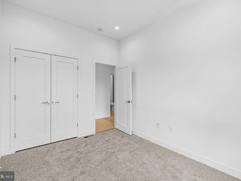 2534 Elvans Rd SE — Photo 40