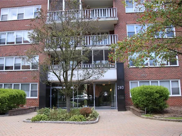 240 Garth Road #6G2, Scarsdale, NY 10583