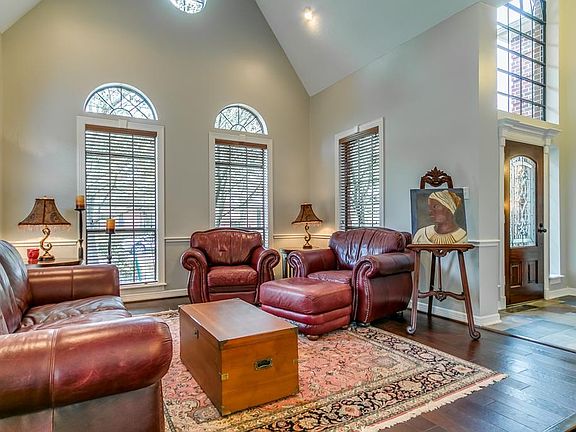 4th image of 1722 Galleon Oaks Dr