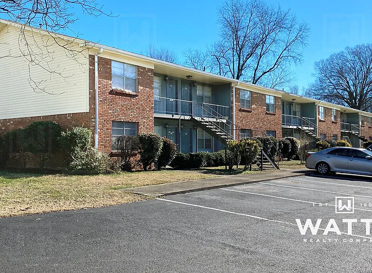 650-688 S Parkell Ave — Photo 11