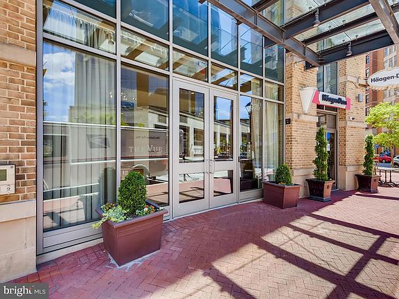 4th image of 675 President St Unit 2607