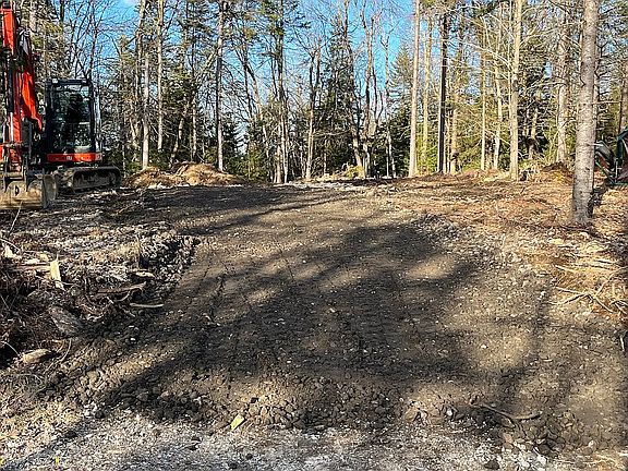 3rd image of LOT 3 North Rd