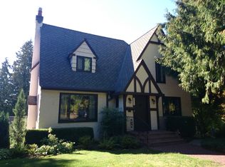 2865 Mount Rainier Dr S, Seattle, WA 98144