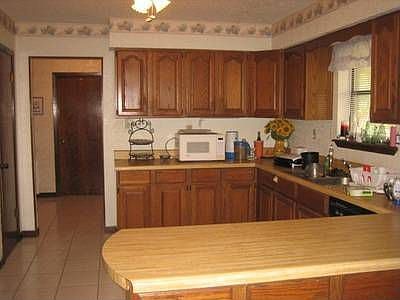 2nd image of 140 Resaca Shores Blvd