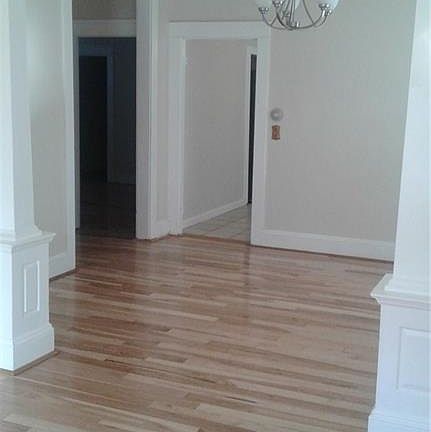 2nd image of 127-125 Merino St